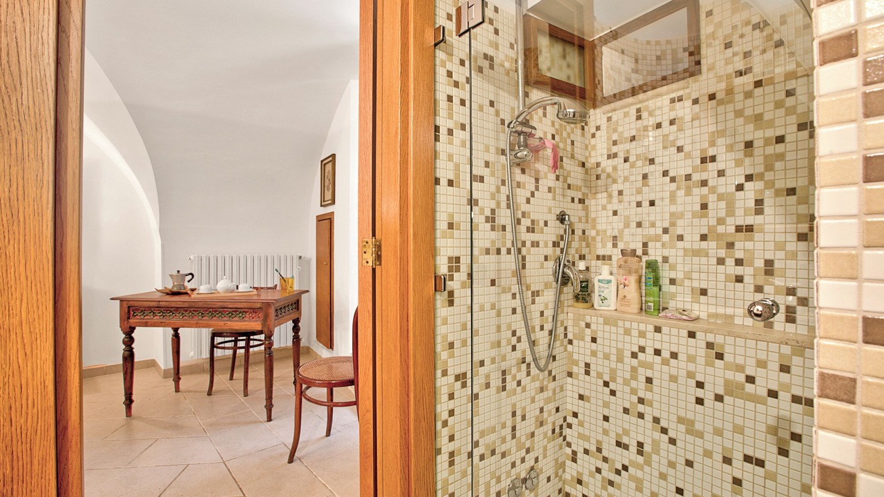 Photo of Bathroom in Noci