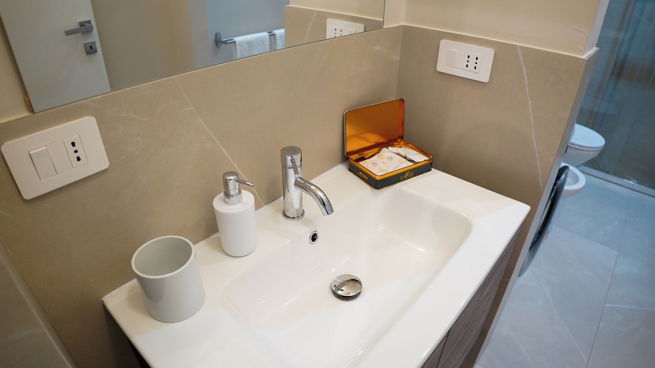 Photo of Bathroom in Brindisi Histotic Center