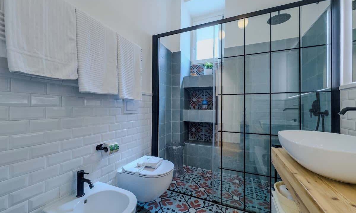 Photo of Bathroom in Salario