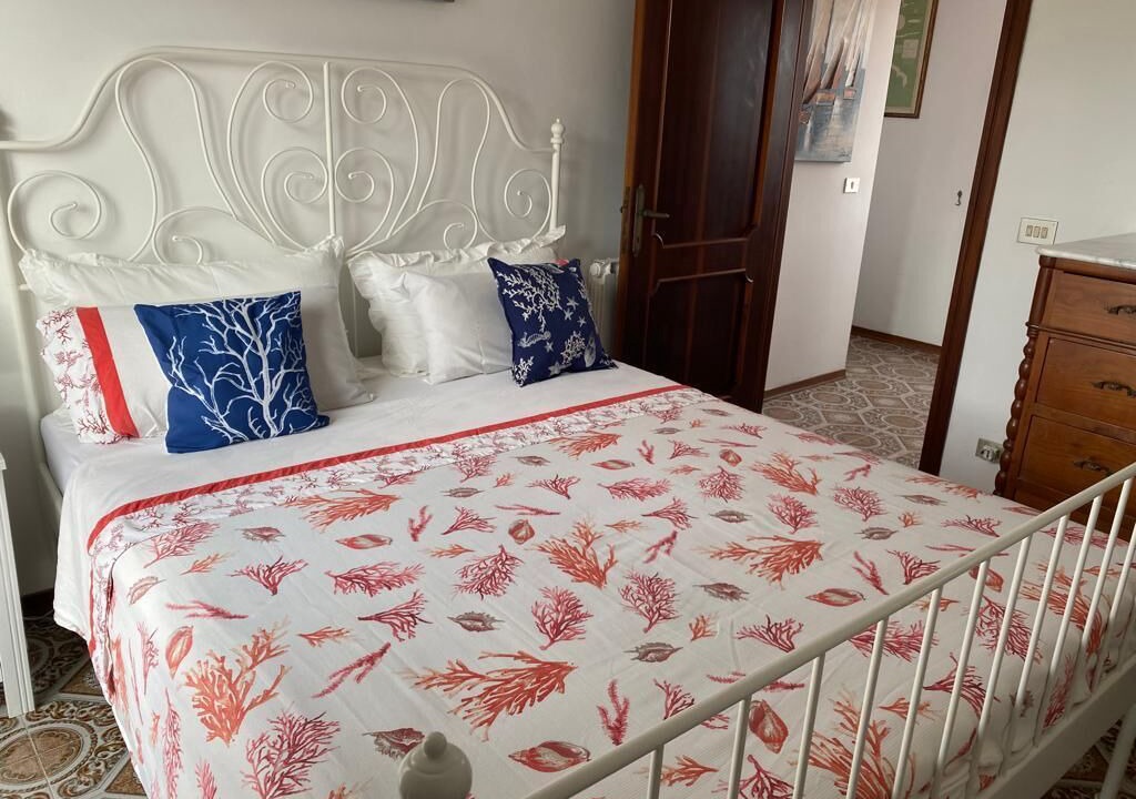 Photo of Bedroom in Le Forna