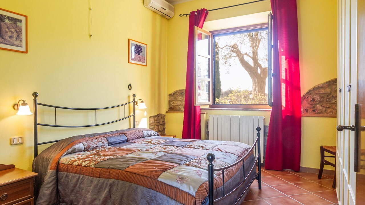 Photo of Bedroom in Magliano in Toscana