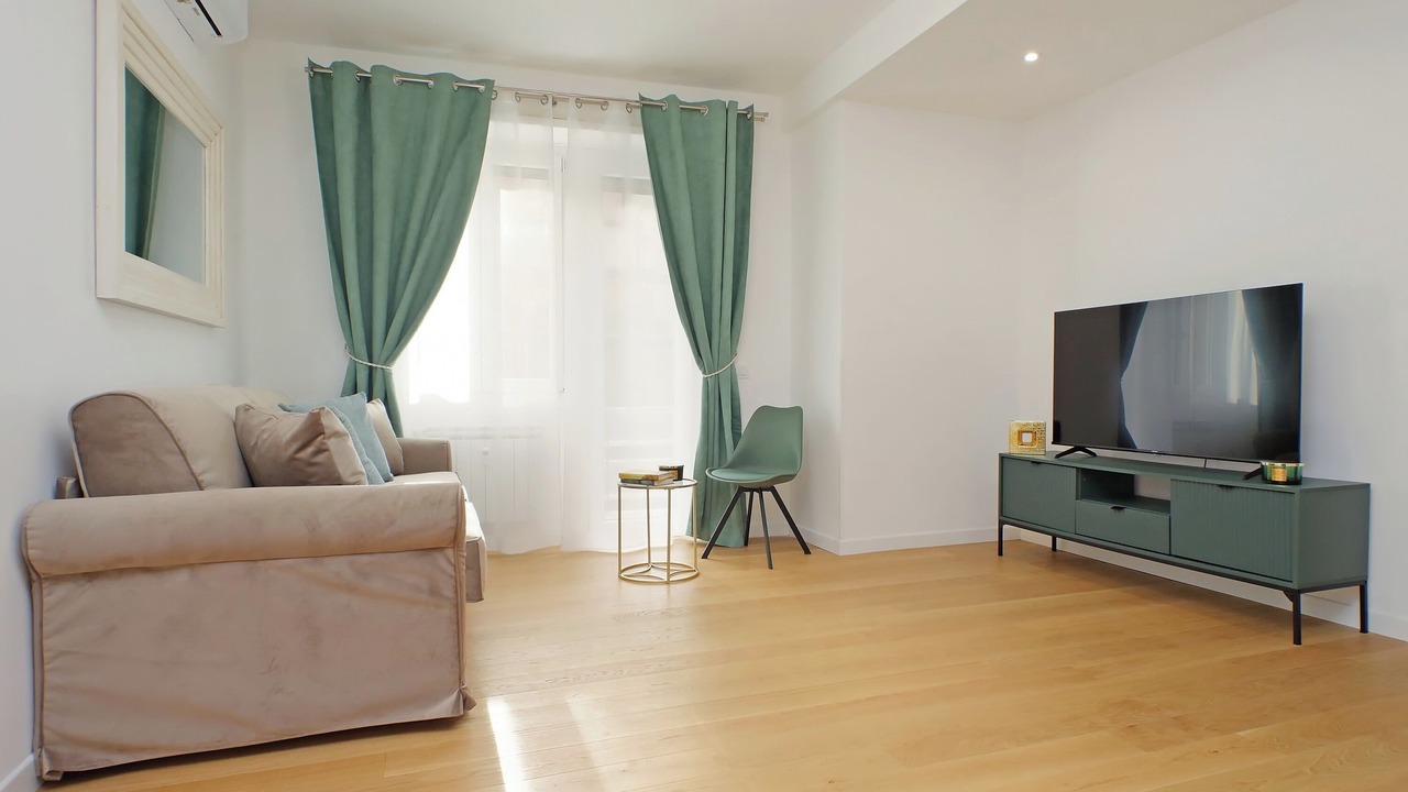 Photo of Livingroom in Quartiere XIII Aurelio