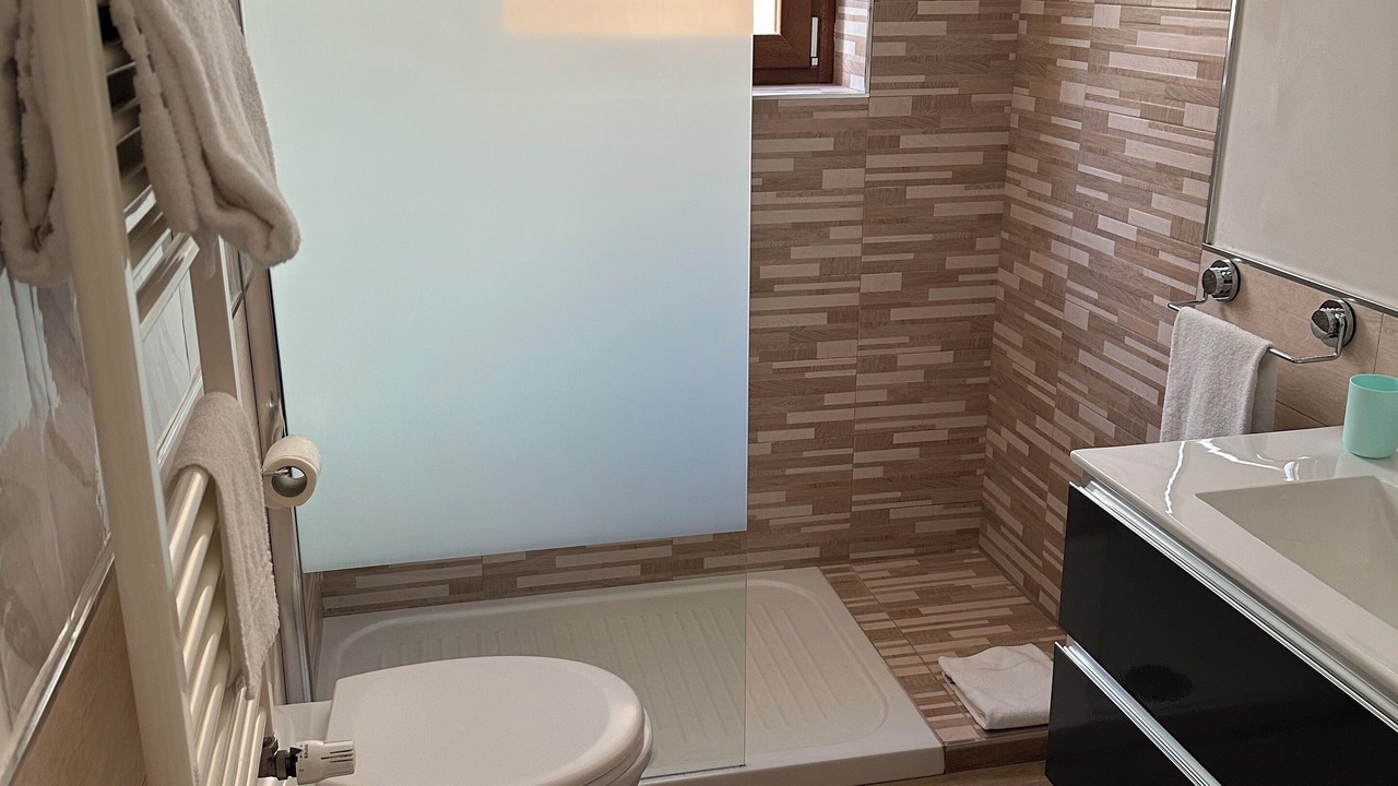 Photo of Bathroom in Brindisi Histotic Center