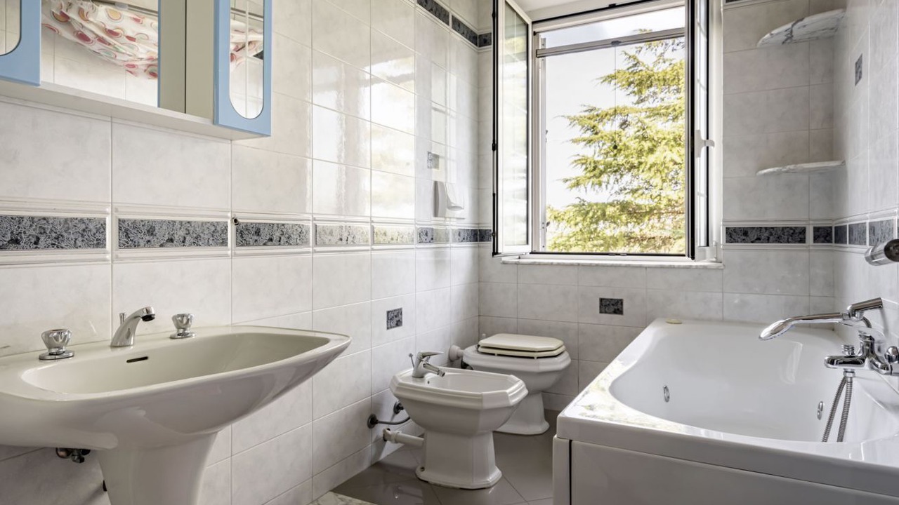 Photo of Bathroom in Noci