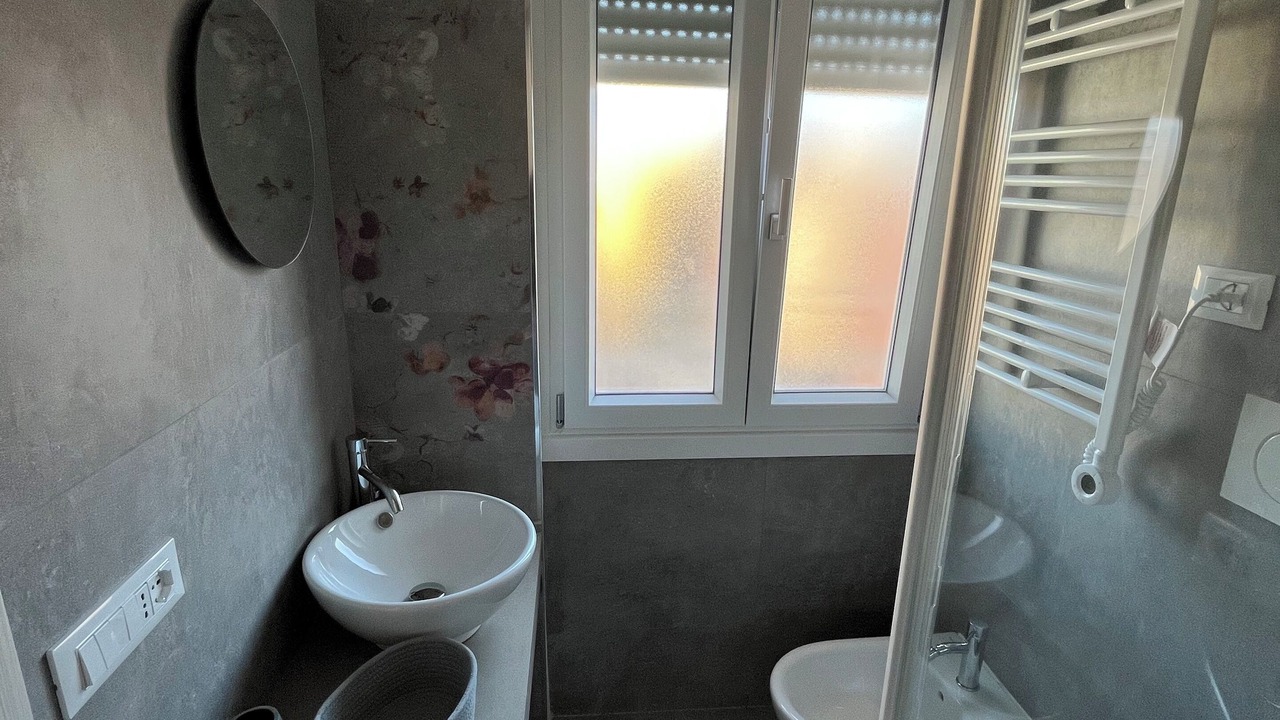 Photo of Bathroom in Quartiere XI Portuense