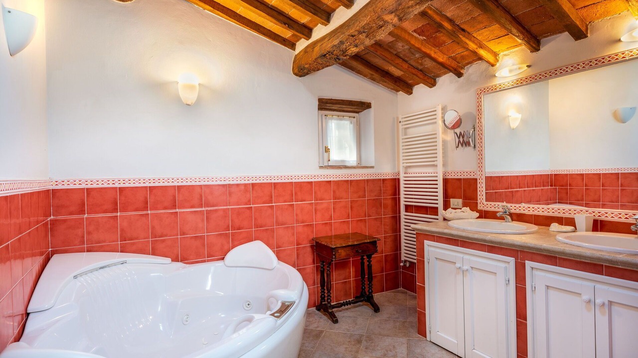Photo of Bathroom in Castellina in Chianti