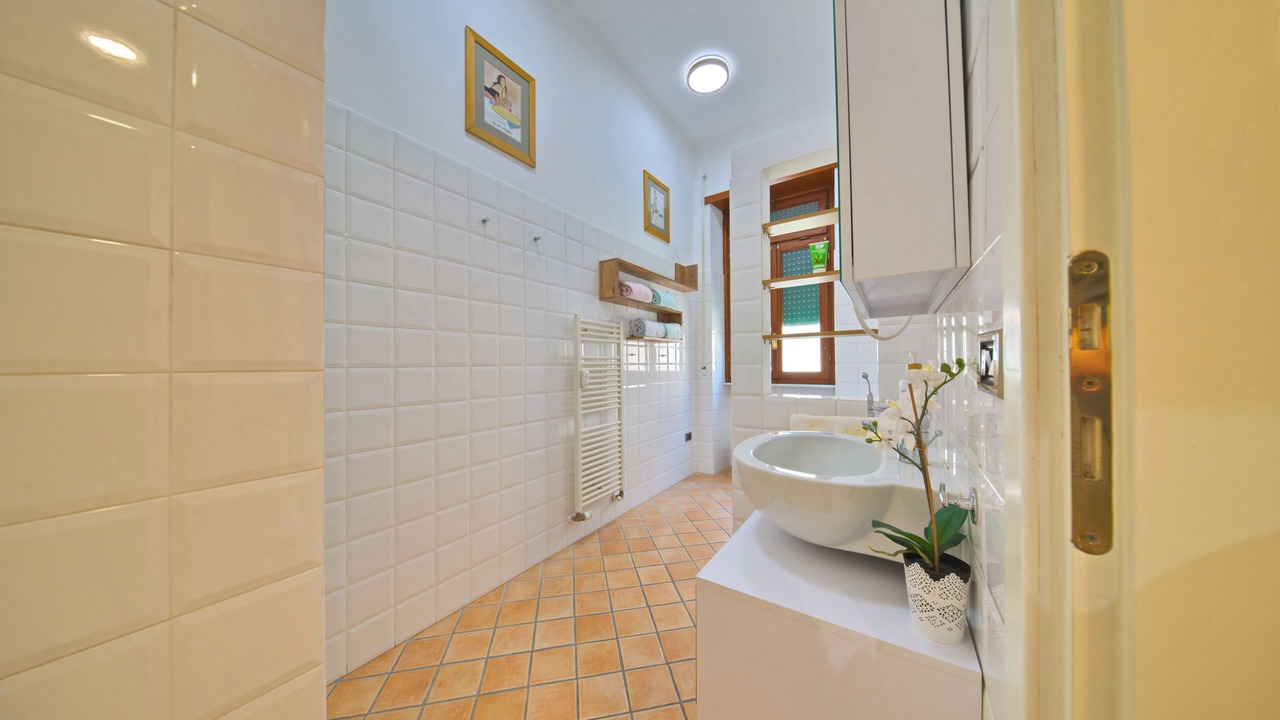 Photo of Bathroom in Trionfale