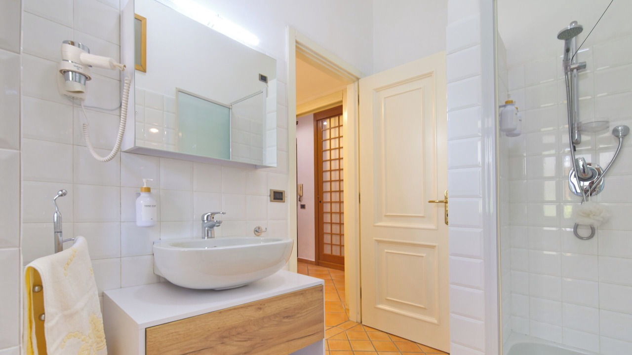 Photo of Bathroom in Trionfale