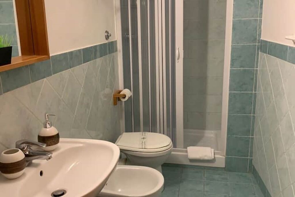 Photo of Bathroom in Rome City Centre
