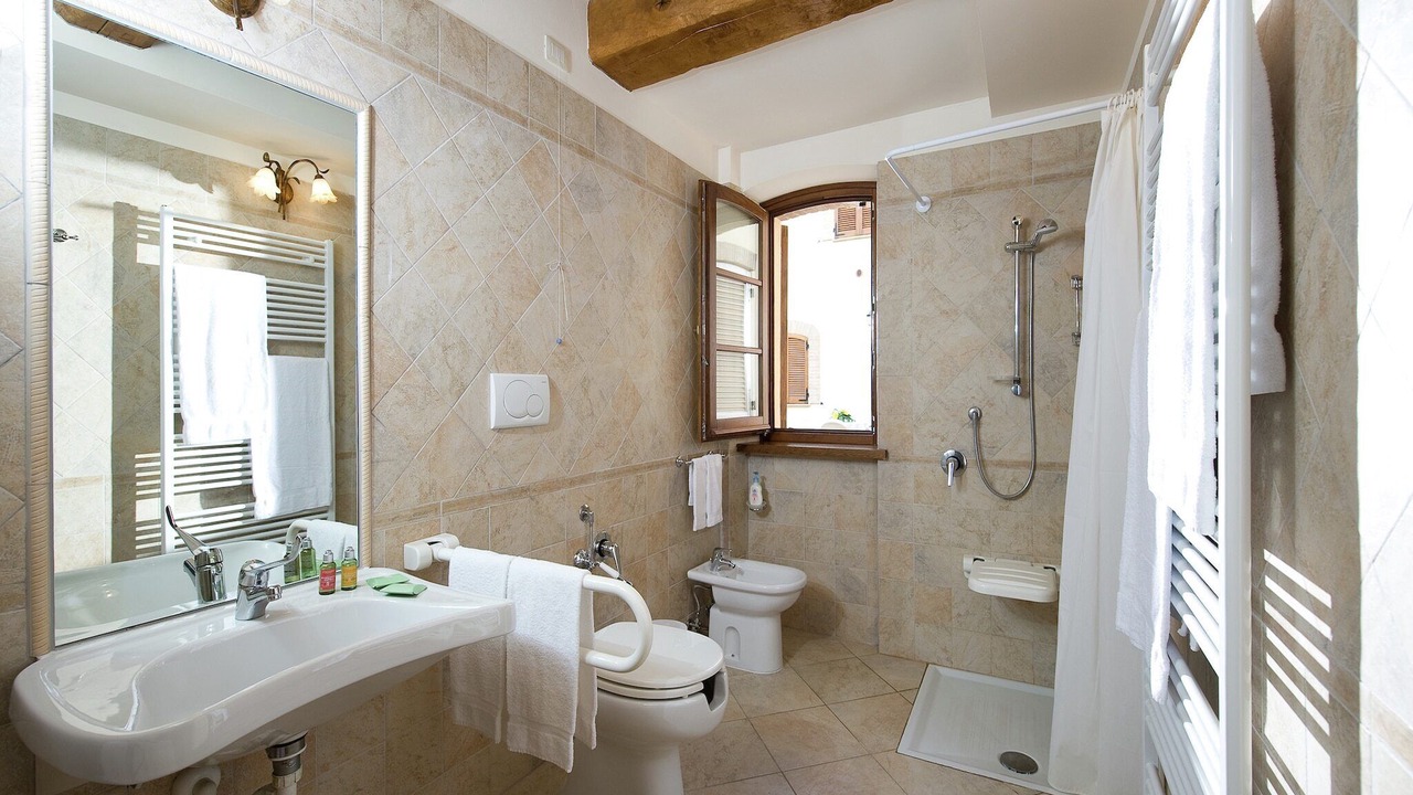 Photo of Bathroom in Cannara