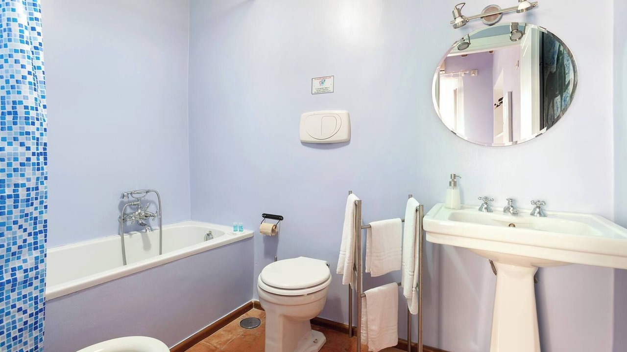 Photo of Bathroom in Navona
