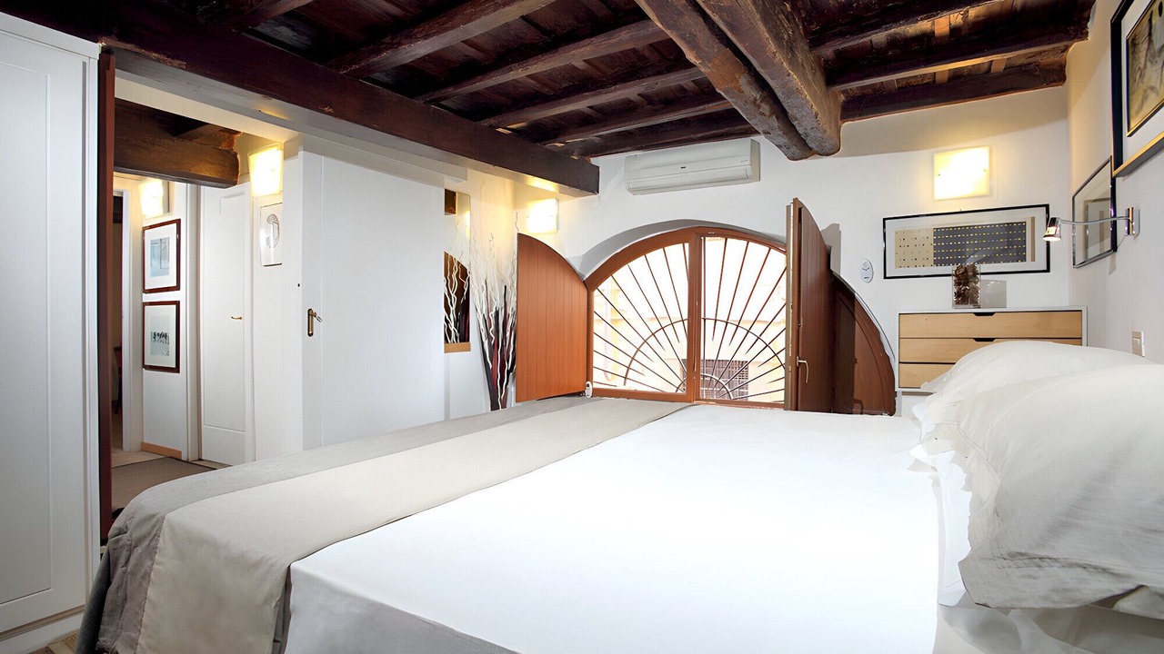 Photo of Bedroom in Rione V Ponte