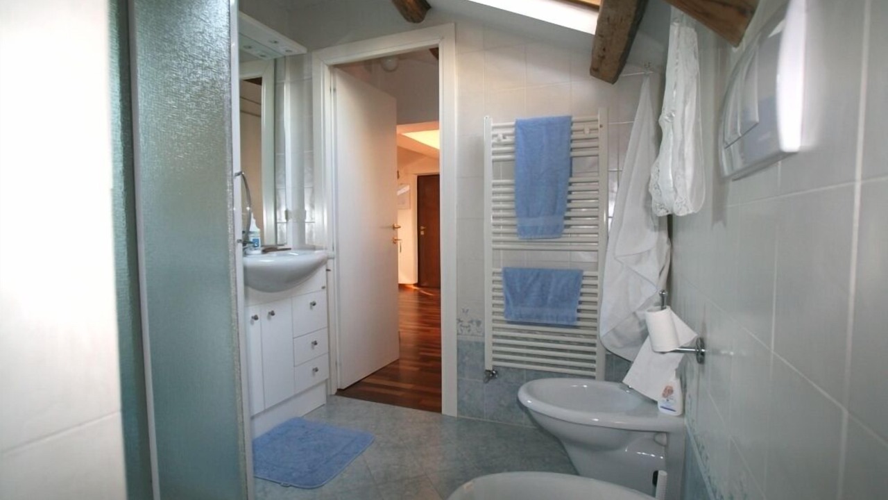 Photo of Bathroom in Castello