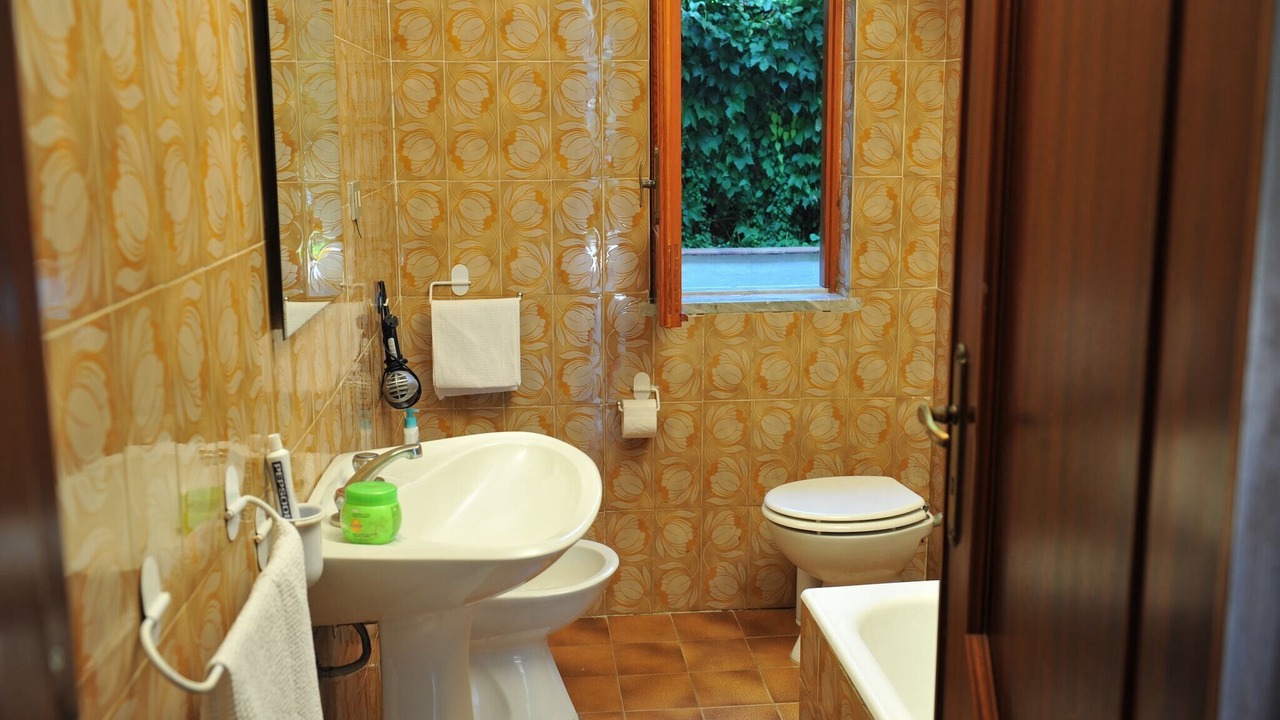 Photo of Bathroom in Palinuro