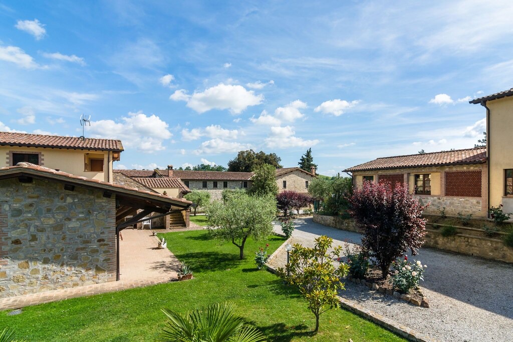 Photo of Buildings in Ramazzano