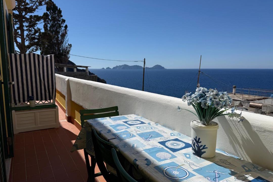 Photo of Patio Balcony in Le Forna