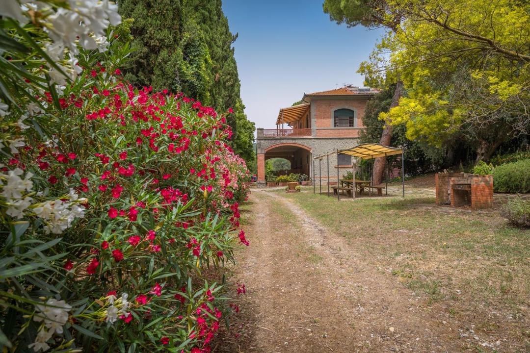 Photo of Others in Campiglia Marittima