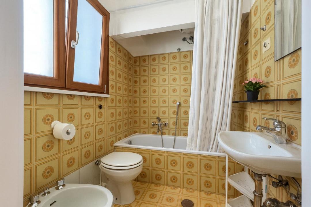 Photo of Bathroom in Zona LIII Tomba di Nerone