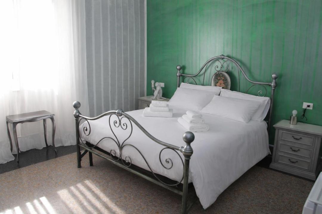 Photo of Bedroom in Tivoli