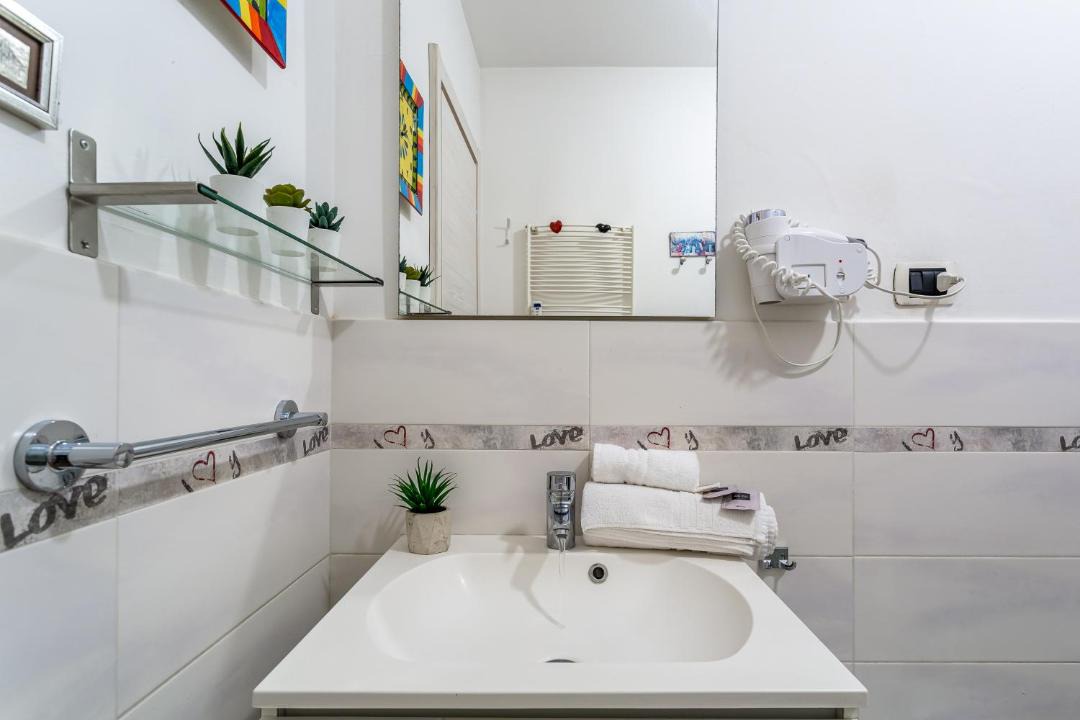 Photo of Bathroom in Monti