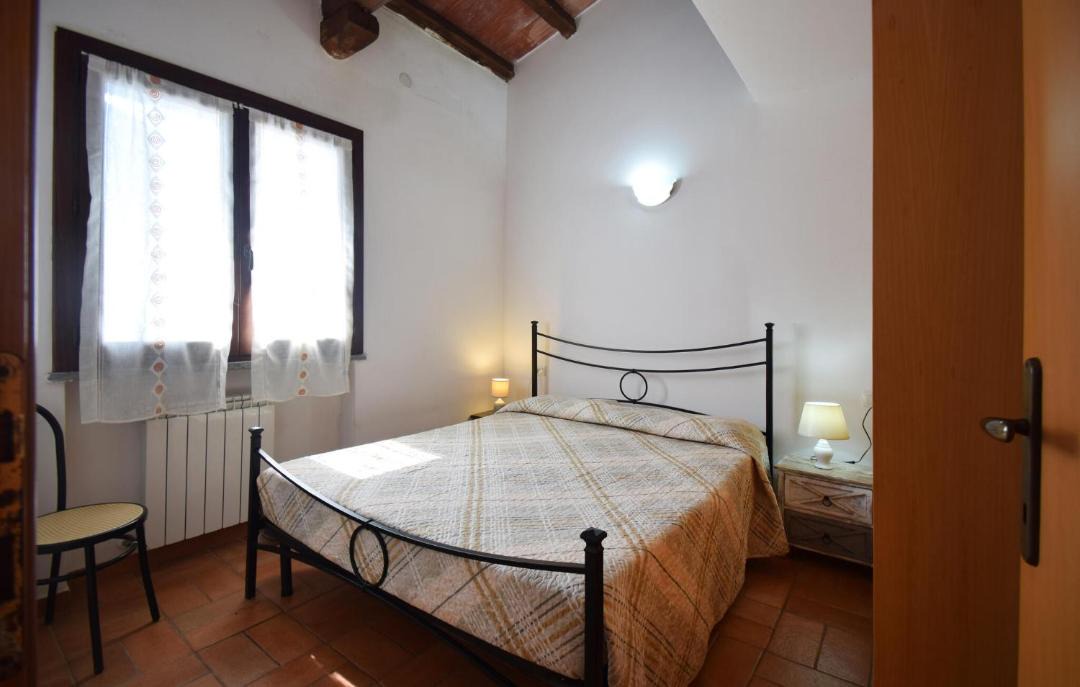 Photo of Bedroom in Pescia Romana