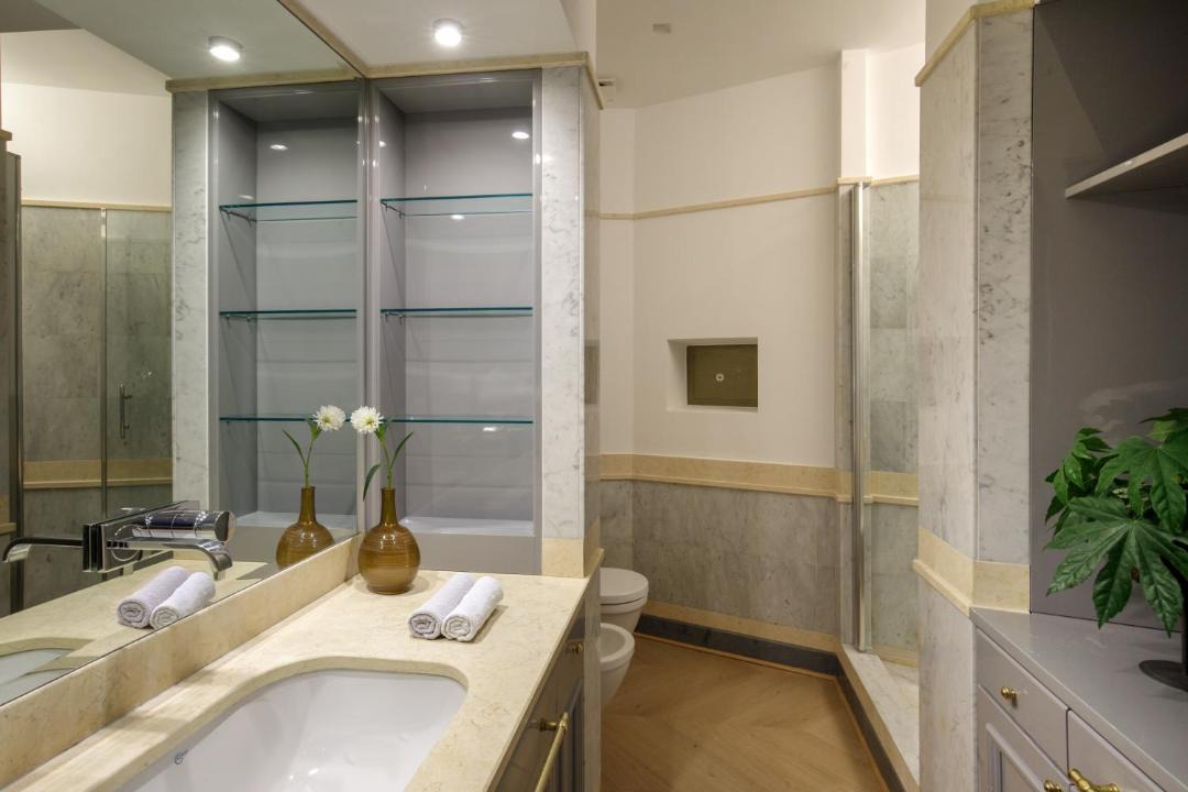 Photo of Bathroom in Rione VI Parione