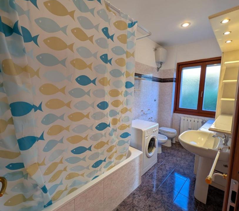 Photo of Bathroom in Suburbio VII Portuense