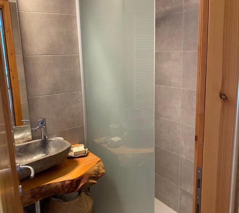 Photo of Bathroom in Villalago