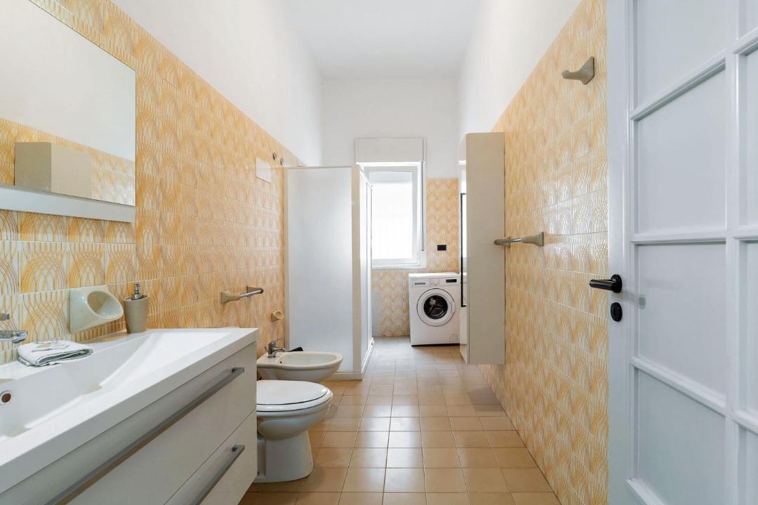 Photo of Bathroom in Avola