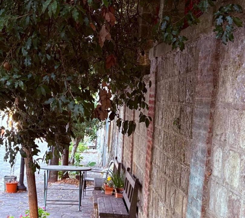 Photo of Others in Perdifumo