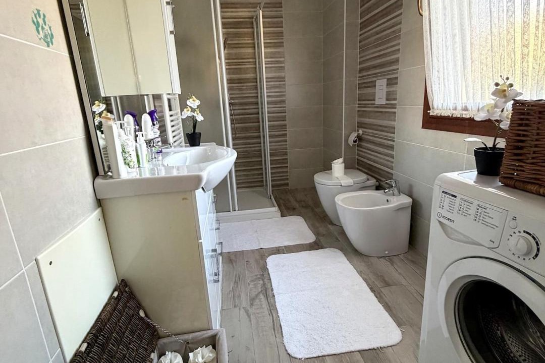 Photo of Bathroom in Oriago