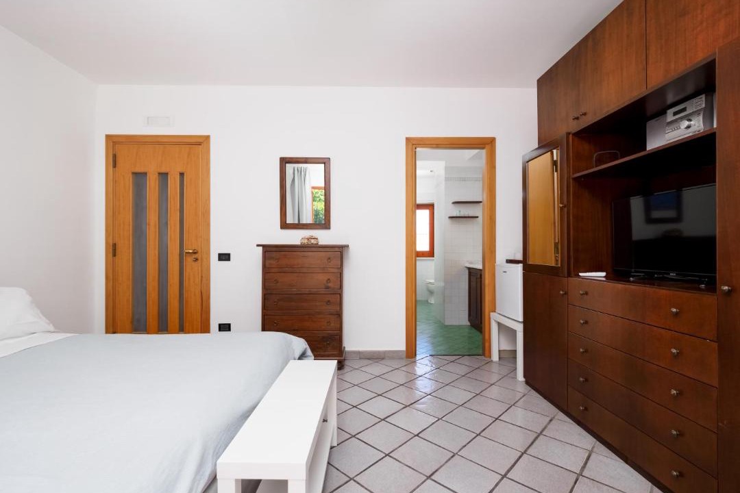 Photo of Bedroom in Meta