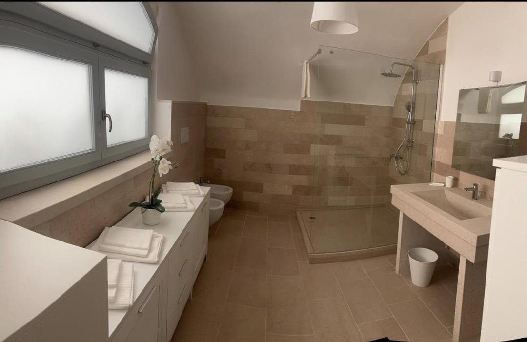 Photo of Bathroom in Noci