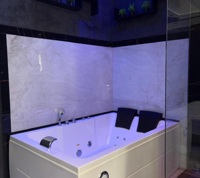 Photo of Bathroom in Trinitapoli