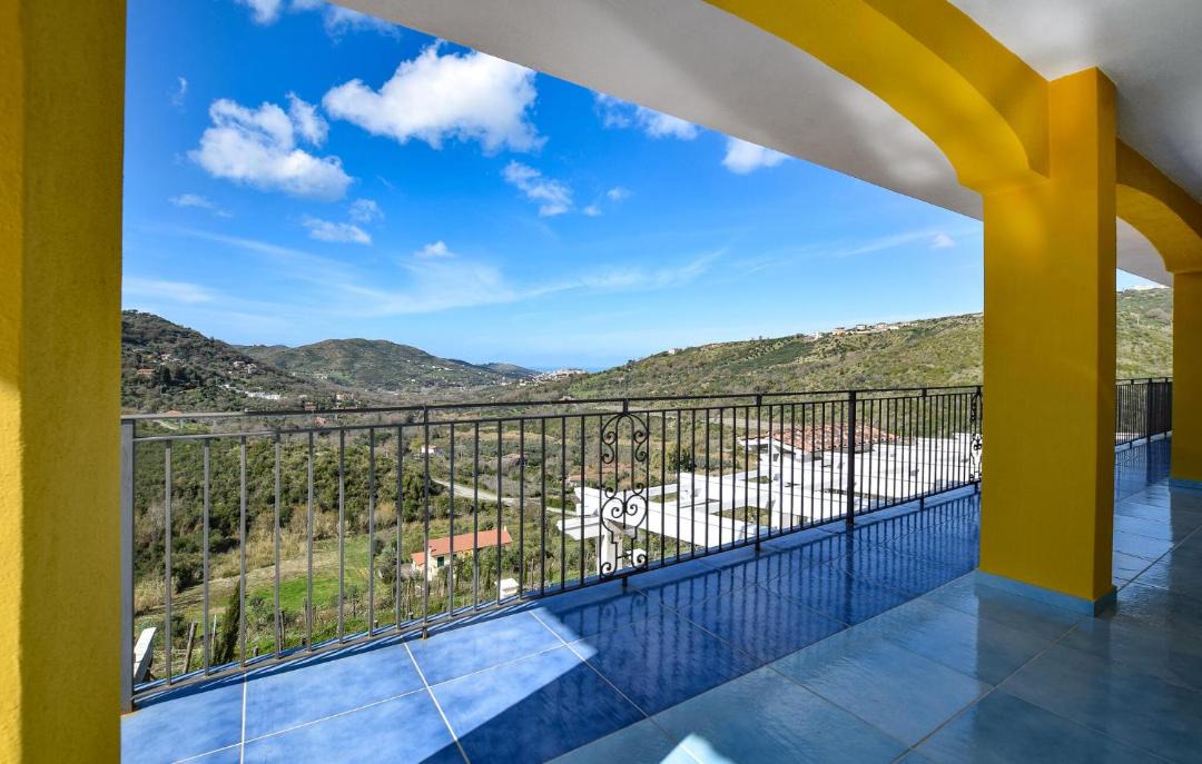 Photo of Patio Balcony in Laureana Cilento