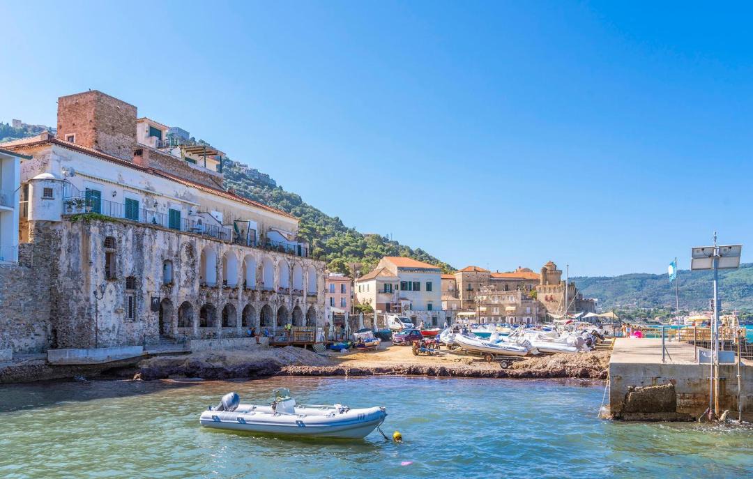 Photo of Buildings in Laureana Cilento