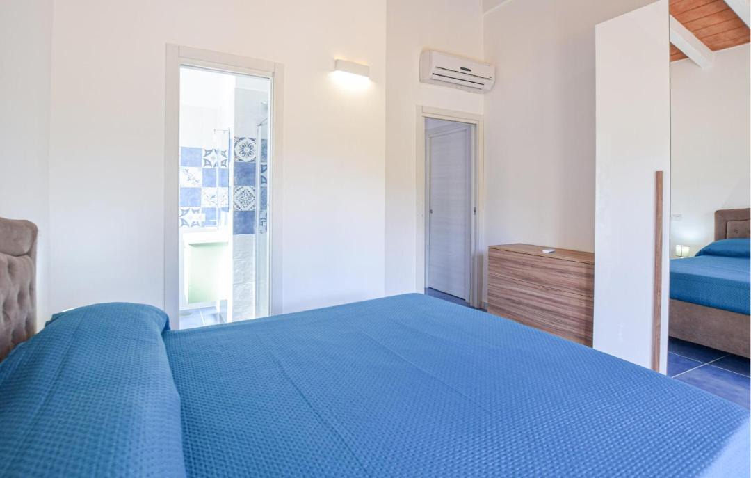 Photo of Bedroom in Laureana Cilento