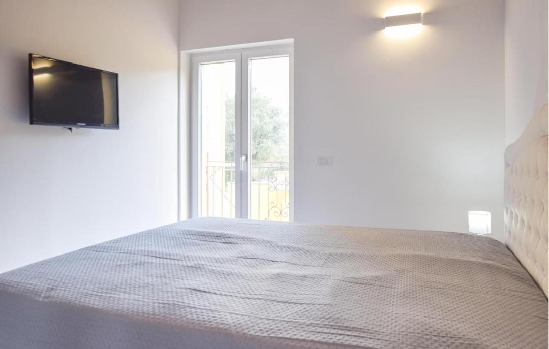 Photo of Bedroom in Laureana Cilento