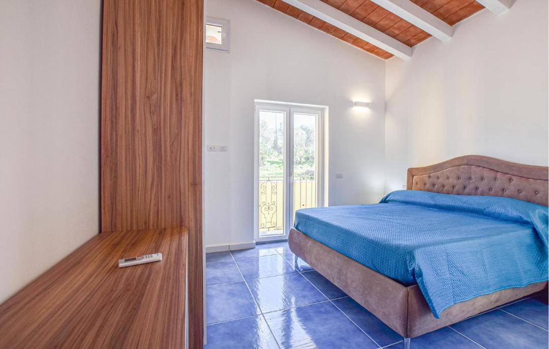 Photo of Bedroom in Laureana Cilento