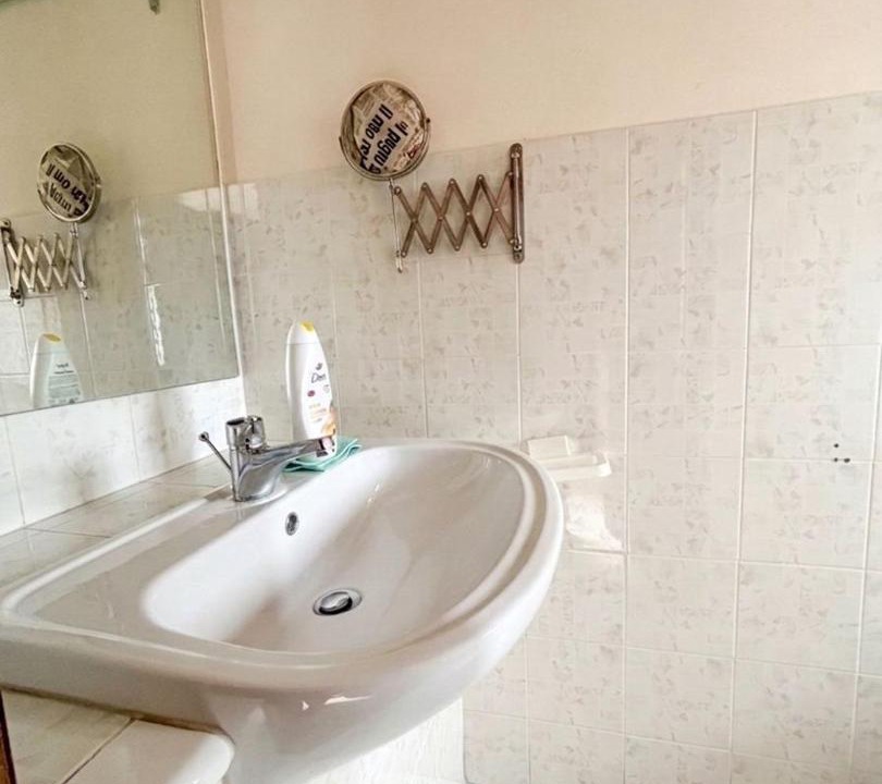 Photo of Bathroom in Aielli