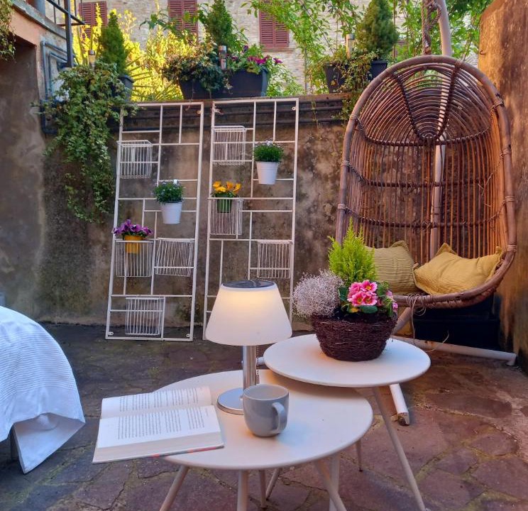 Photo of Others in Montone
