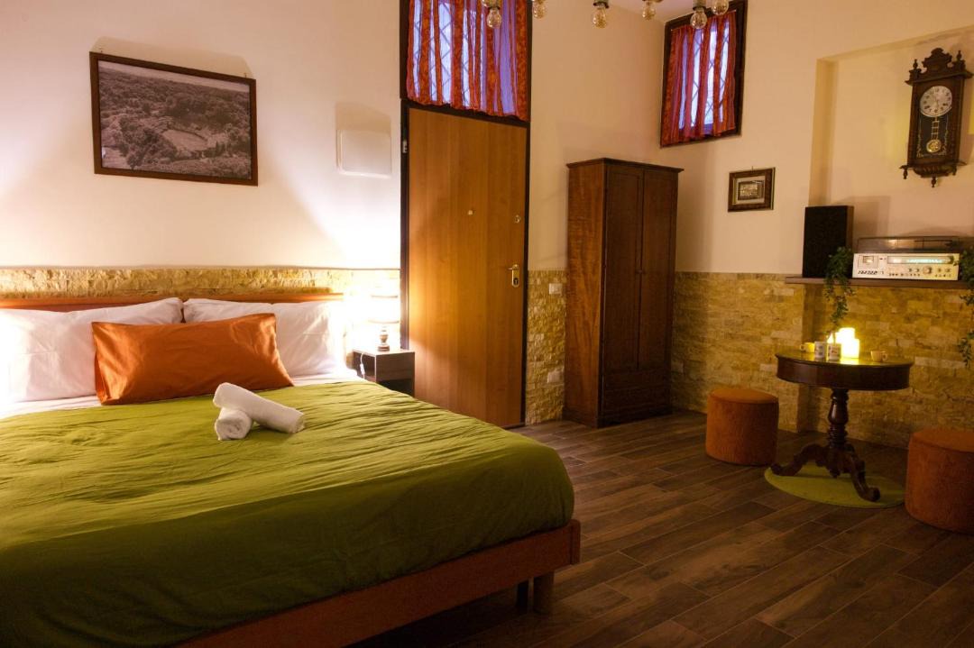 Photo of Bedroom in Sutri