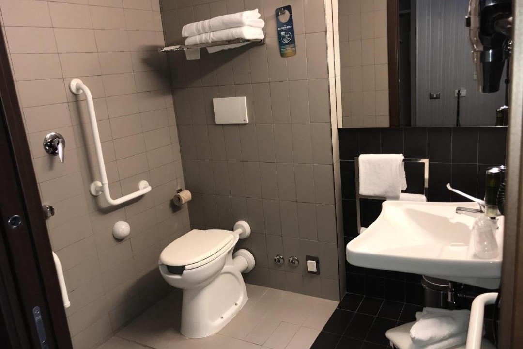 Photo of Bathroom in EUR
