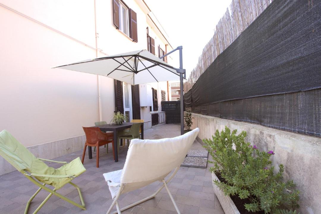Photo of Others in Suburbio IX Aurelio