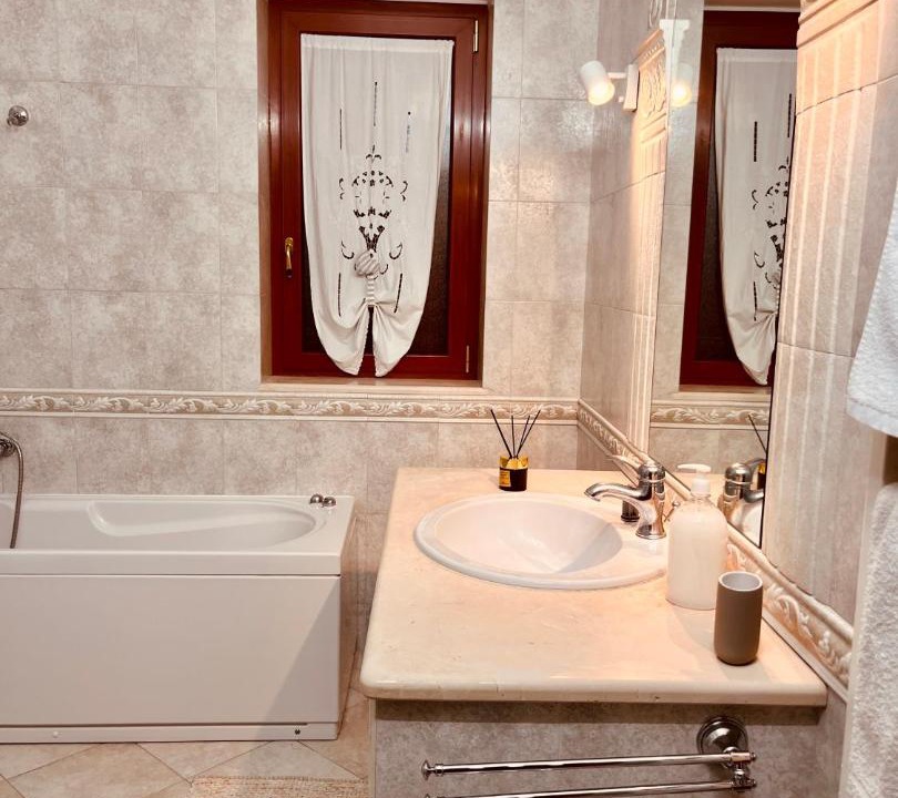 Photo of Bathroom in Massafra