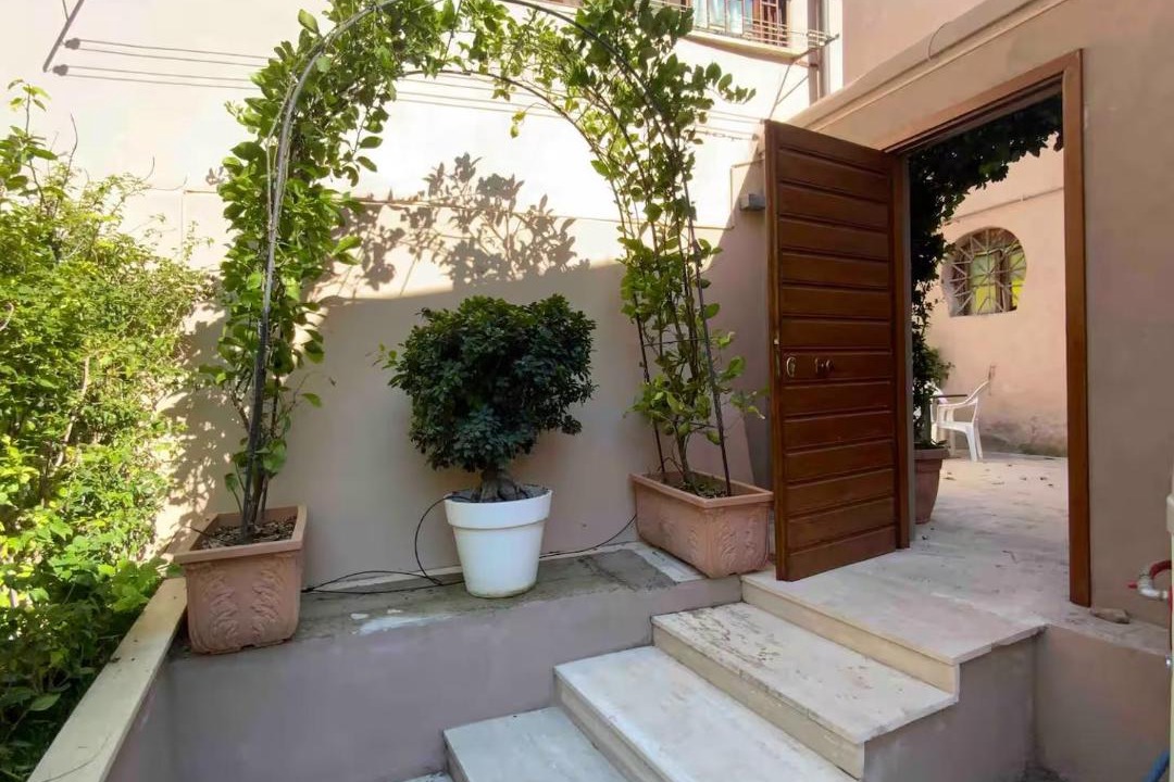 Photo of Patio Balcony in Monti