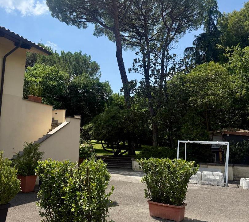 Photo of Others in Colonna