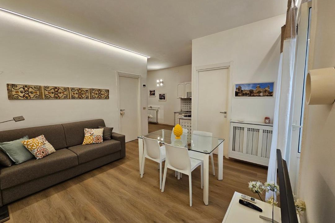 Photo of Livingroom in Ruggero Settimo