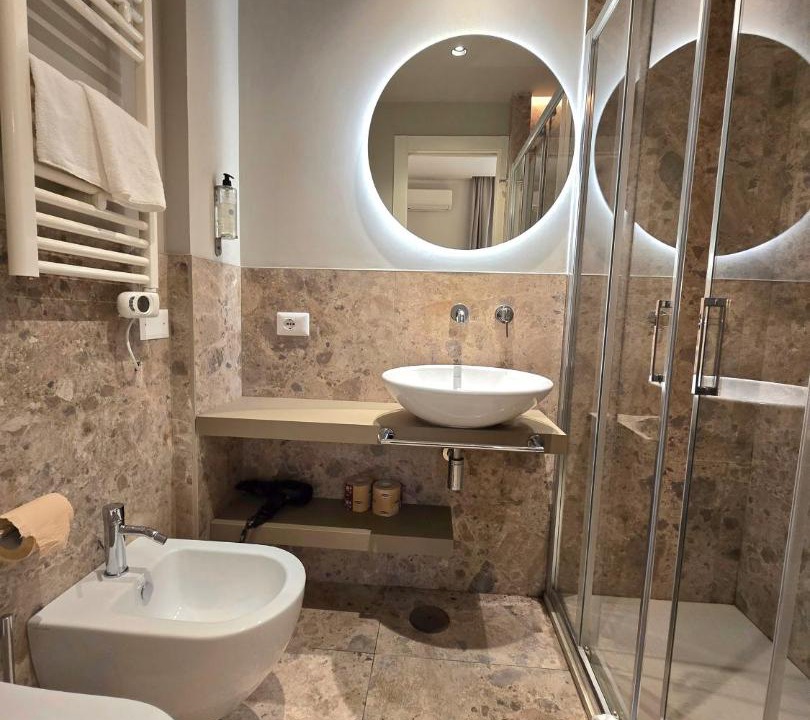 Photo of Bathroom in Salario