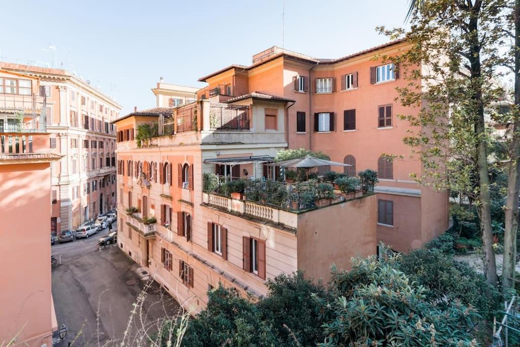 Photo of Others in Trastevere